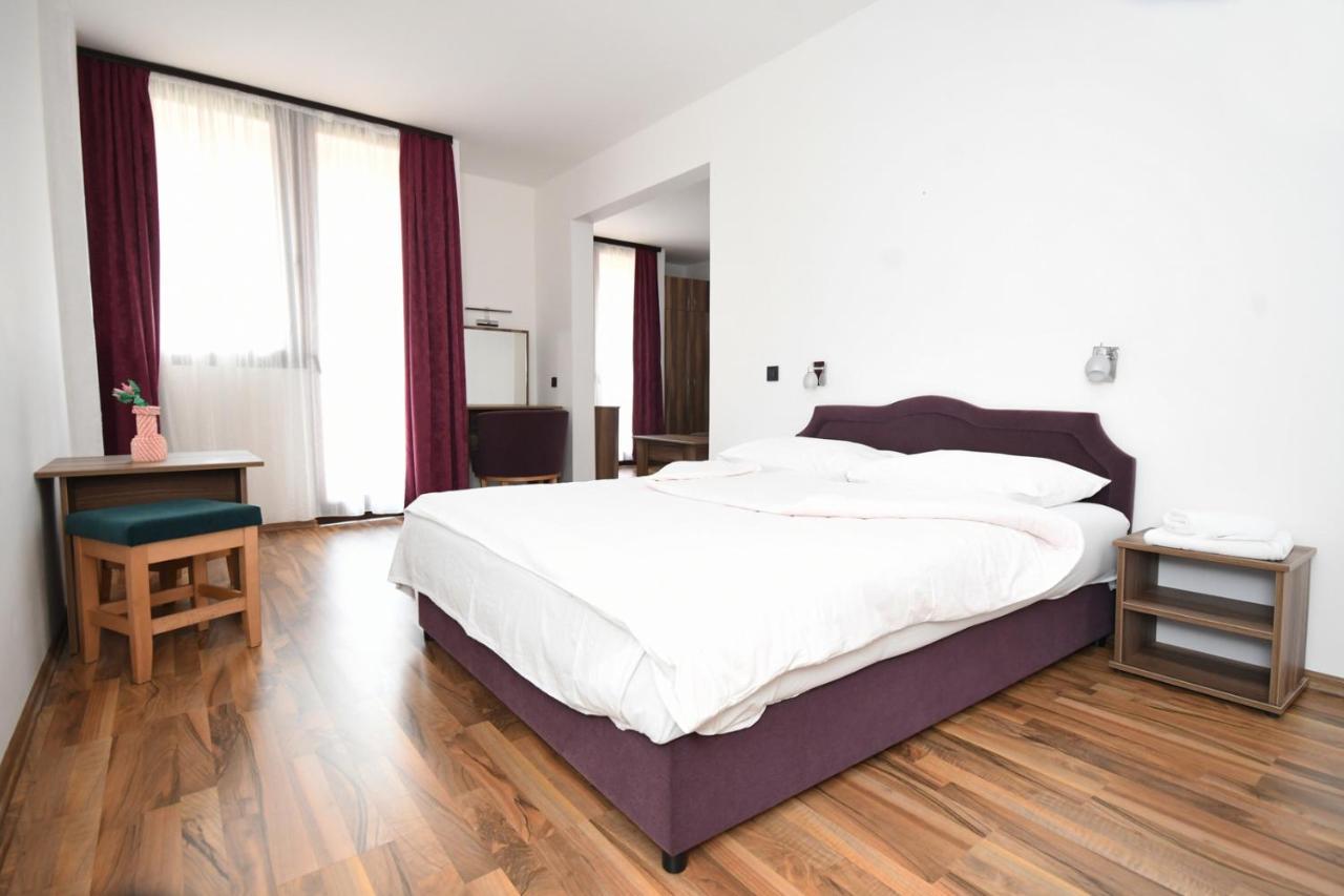 Hotel Mladost Tjentiste Bagian luar foto