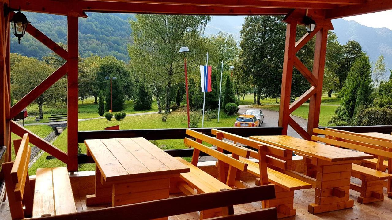 Hotel Mladost Tjentiste Bagian luar foto